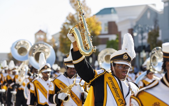 Homecoming Parade Brings Out Celebrities and Politicians | Bowie State