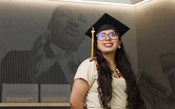Kamila Palacios Awarded Fannie Angelos Scholarship