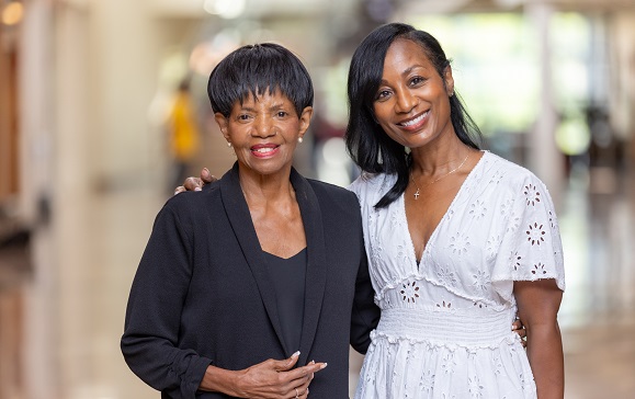 Singer and Tony Award Winner Melba Moore Visits BSU’s FPAC