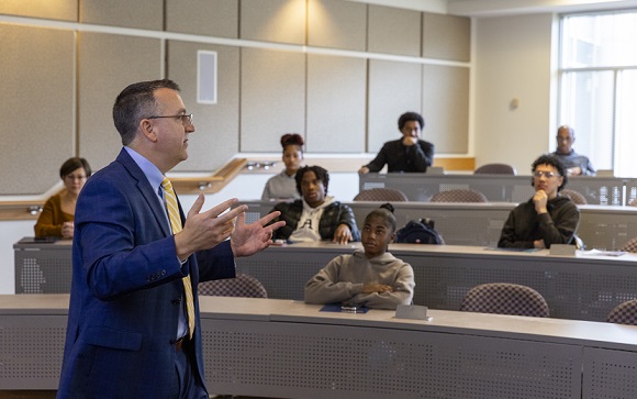 SEC Visitors Shared Strategies for Building Wealth with Bowie State Business Class 