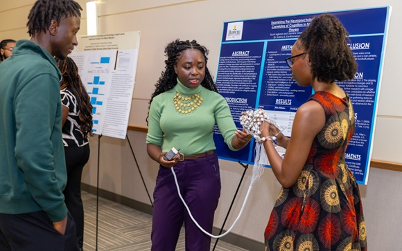 Undergraduate Students Researching Complex Issues